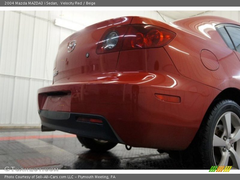Velocity Red / Beige 2004 Mazda MAZDA3 i Sedan