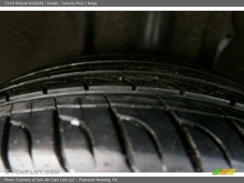Velocity Red / Beige 2004 Mazda MAZDA3 i Sedan