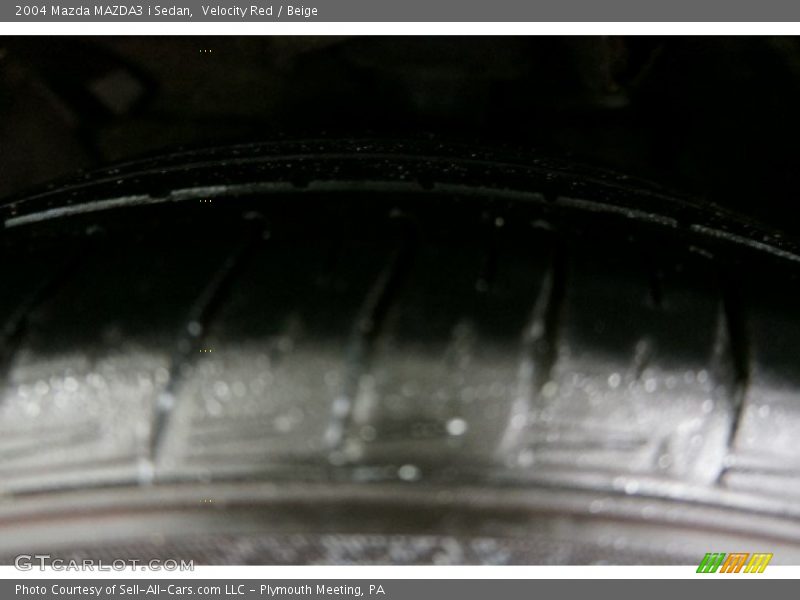 Velocity Red / Beige 2004 Mazda MAZDA3 i Sedan