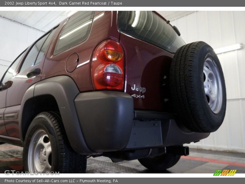 Dark Garnet Red Pearlcoat / Taupe 2002 Jeep Liberty Sport 4x4