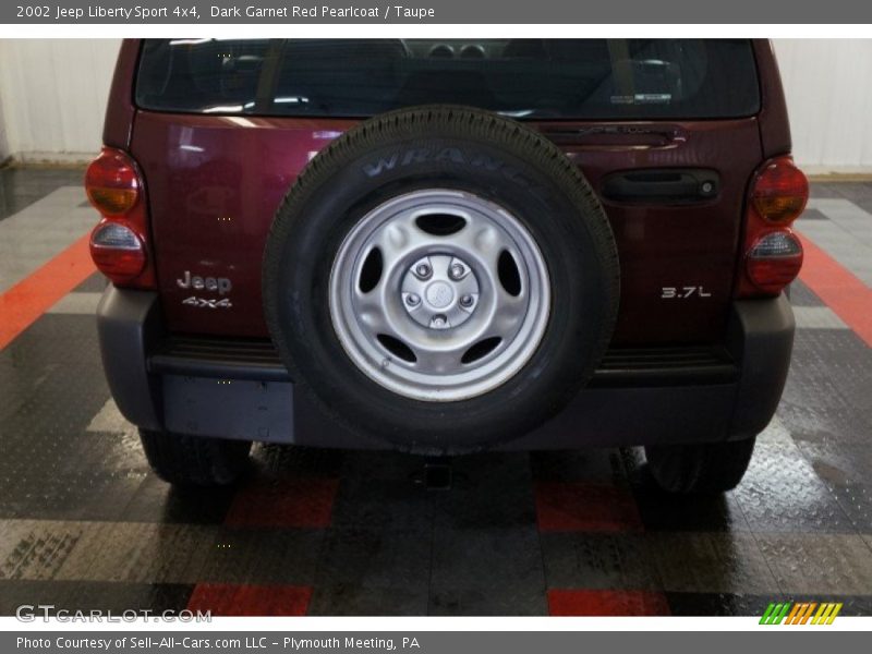 Dark Garnet Red Pearlcoat / Taupe 2002 Jeep Liberty Sport 4x4