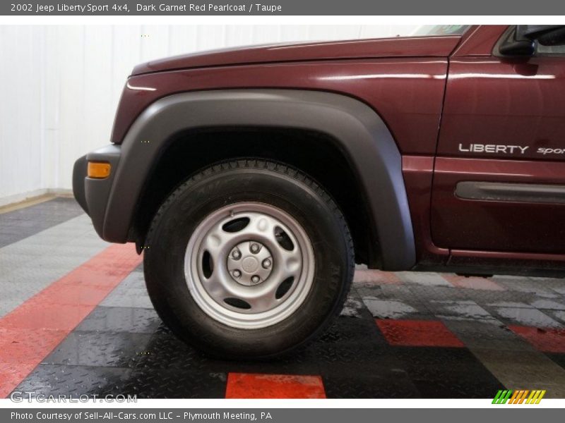 Dark Garnet Red Pearlcoat / Taupe 2002 Jeep Liberty Sport 4x4
