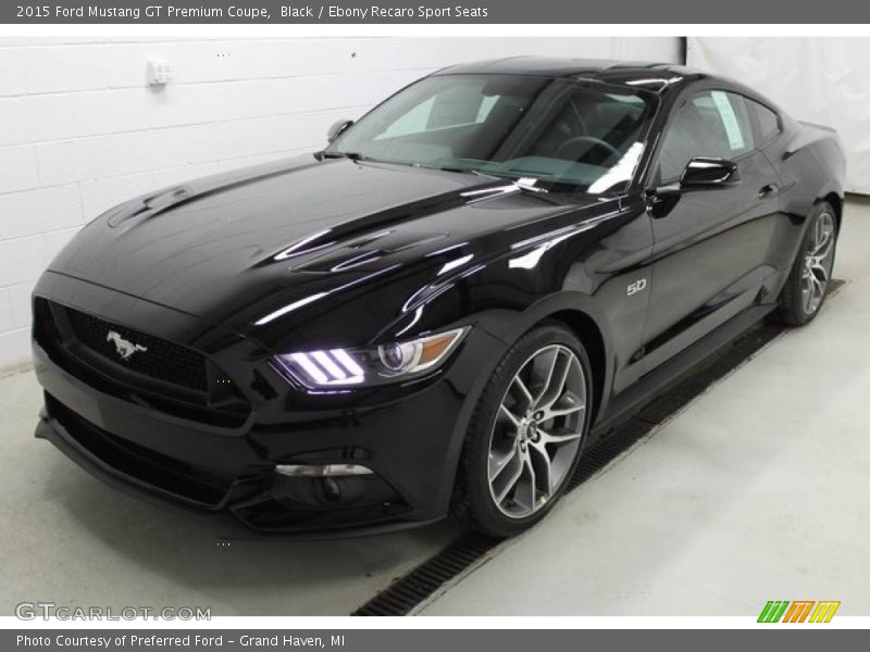 Front 3/4 View of 2015 Mustang GT Premium Coupe