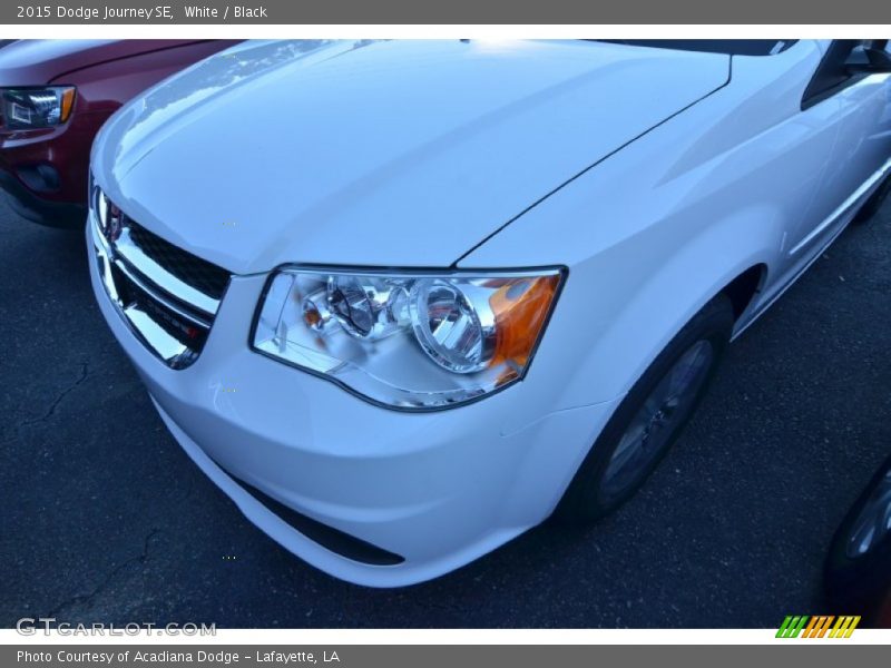 White / Black 2015 Dodge Journey SE