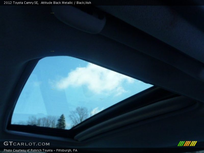 Attitude Black Metallic / Black/Ash 2012 Toyota Camry SE