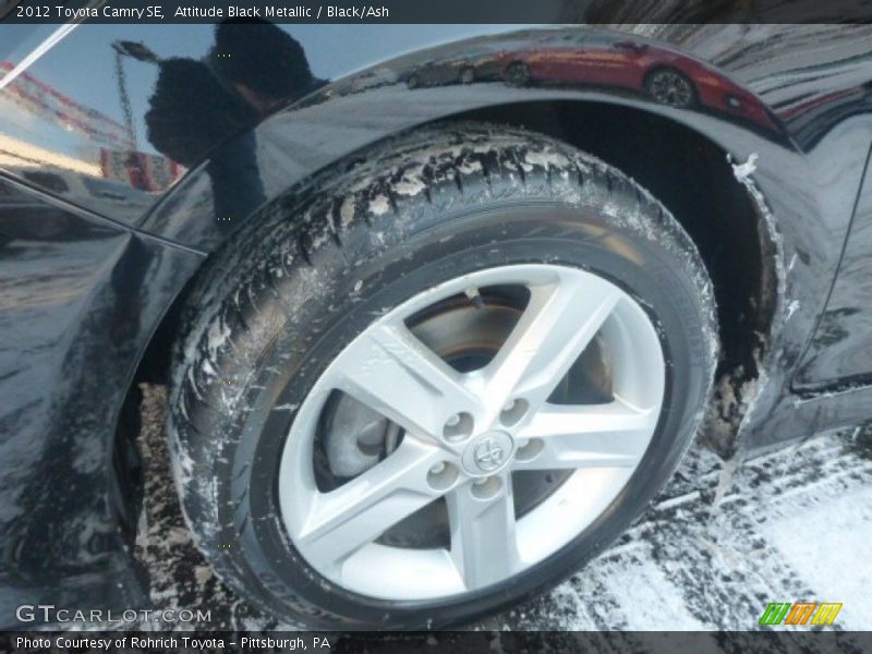 Attitude Black Metallic / Black/Ash 2012 Toyota Camry SE