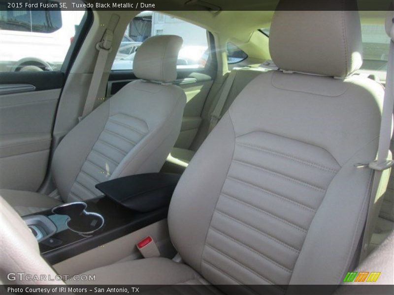 Tuxedo Black Metallic / Dune 2015 Ford Fusion SE