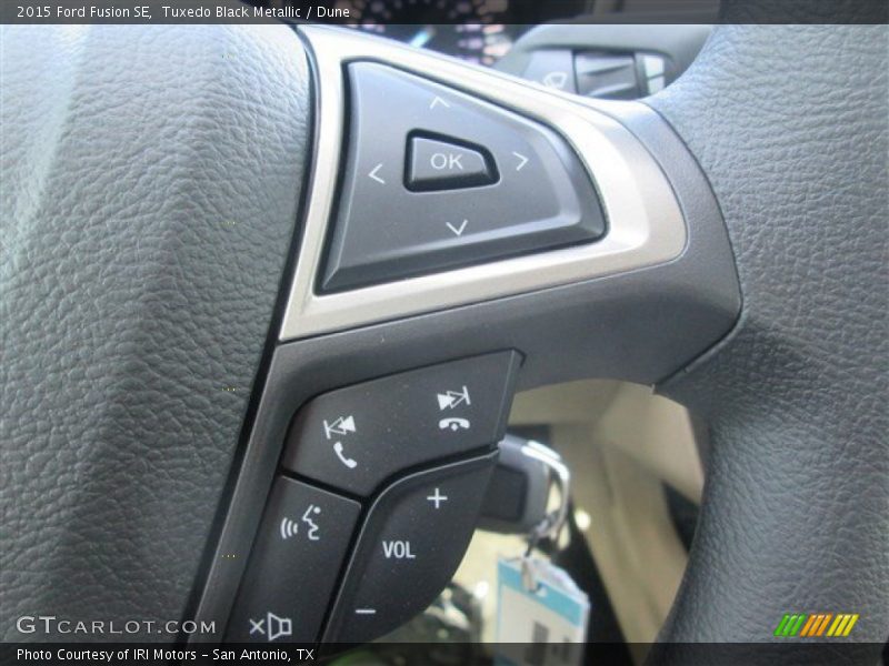 Tuxedo Black Metallic / Dune 2015 Ford Fusion SE