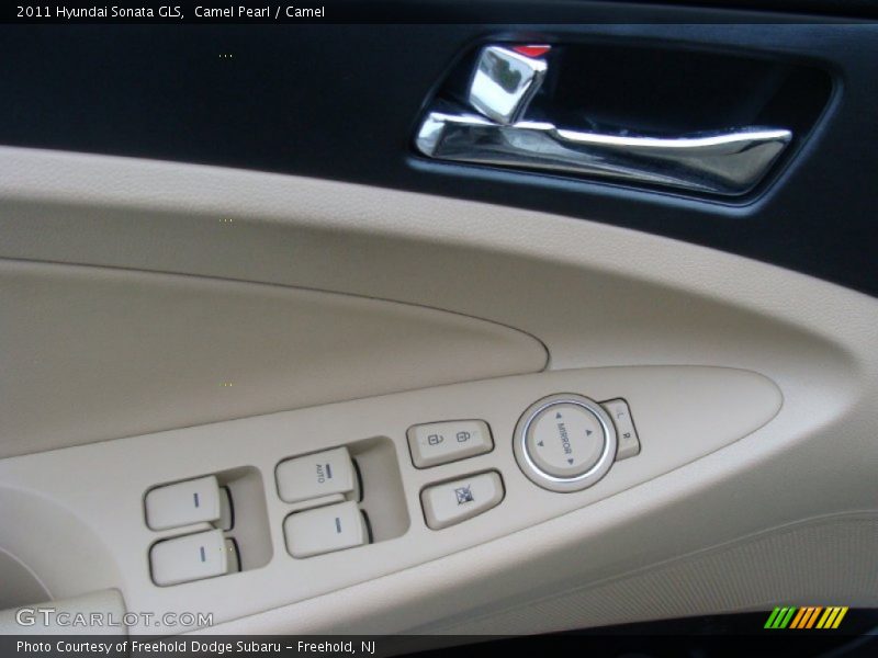Camel Pearl / Camel 2011 Hyundai Sonata GLS