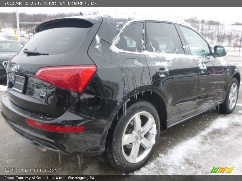 Brilliant Black / Black 2012 Audi Q5 3.2 FSI quattro