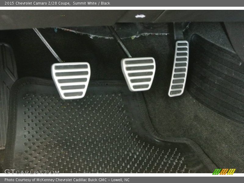 Summit White / Black 2015 Chevrolet Camaro Z/28 Coupe