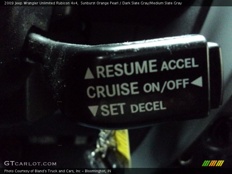 Sunburst Orange Pearl / Dark Slate Gray/Medium Slate Gray 2009 Jeep Wrangler Unlimited Rubicon 4x4