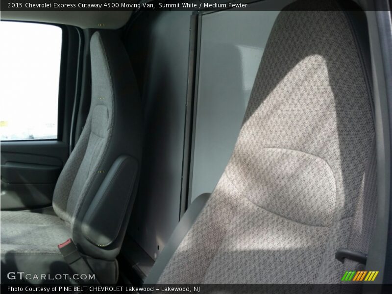 Summit White / Medium Pewter 2015 Chevrolet Express Cutaway 4500 Moving Van