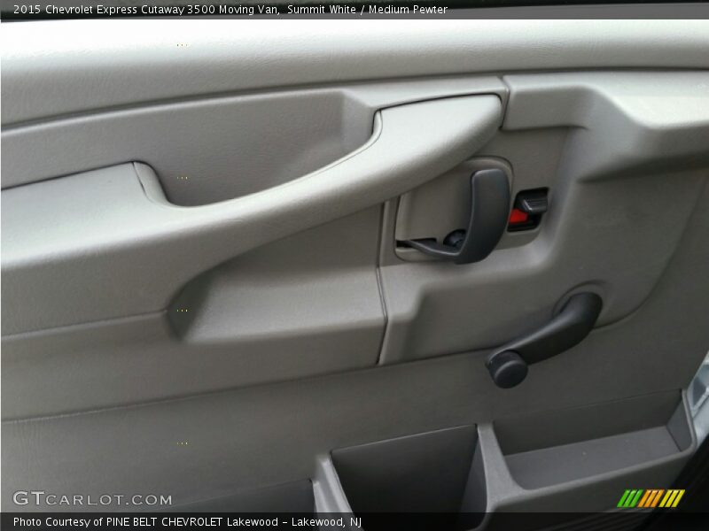 Summit White / Medium Pewter 2015 Chevrolet Express Cutaway 3500 Moving Van