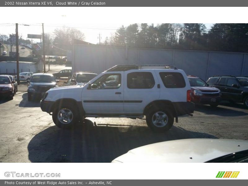Cloud White / Gray Celadon 2002 Nissan Xterra XE V6