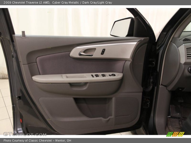 Cyber Gray Metallic / Dark Gray/Light Gray 2009 Chevrolet Traverse LS AWD