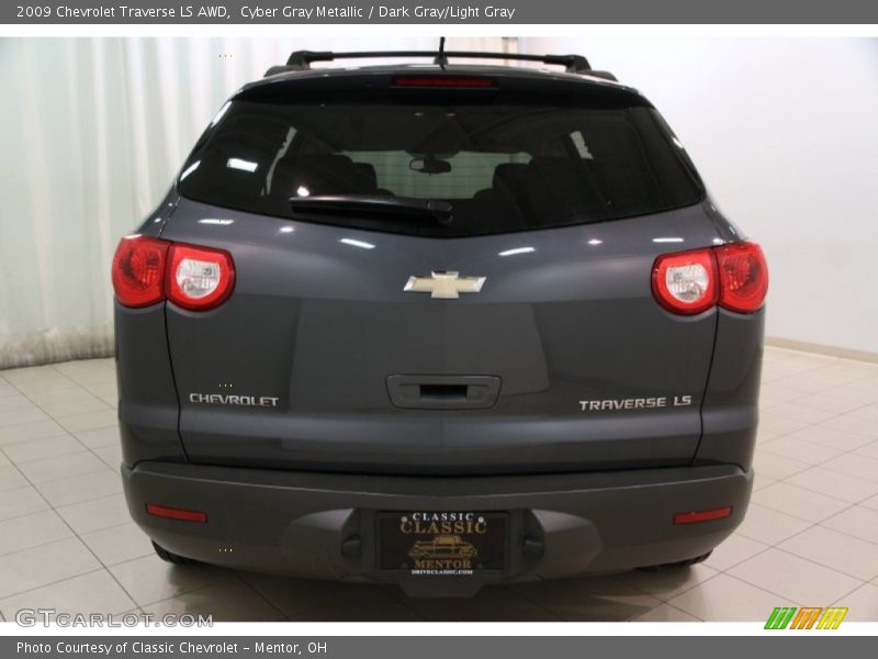 Cyber Gray Metallic / Dark Gray/Light Gray 2009 Chevrolet Traverse LS AWD