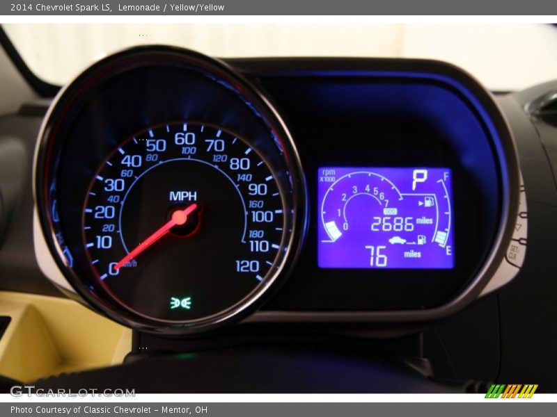 Lemonade / Yellow/Yellow 2014 Chevrolet Spark LS