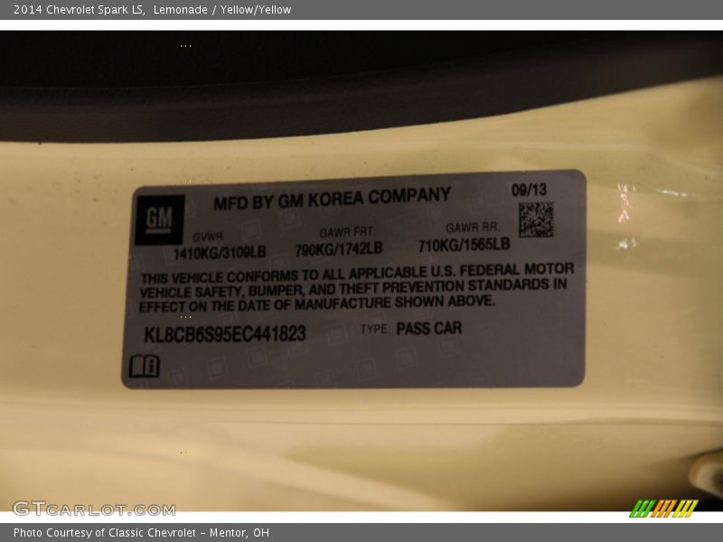 Lemonade / Yellow/Yellow 2014 Chevrolet Spark LS