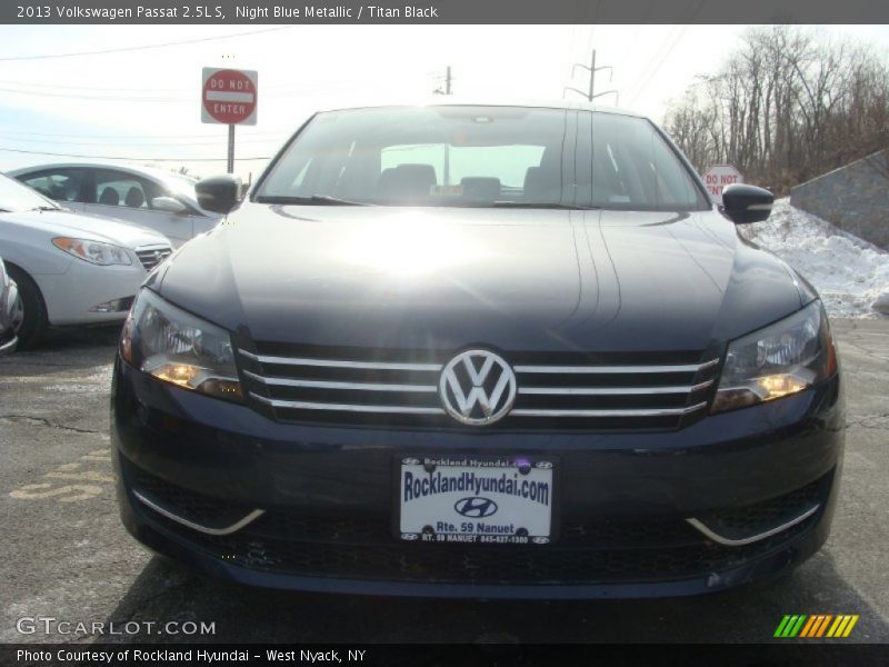 Night Blue Metallic / Titan Black 2013 Volkswagen Passat 2.5L S