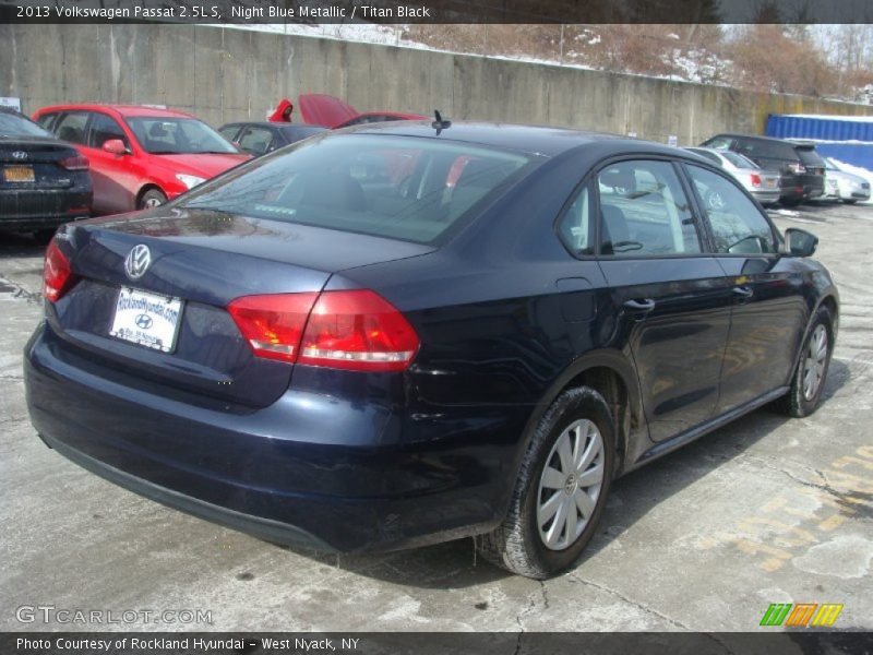 Night Blue Metallic / Titan Black 2013 Volkswagen Passat 2.5L S