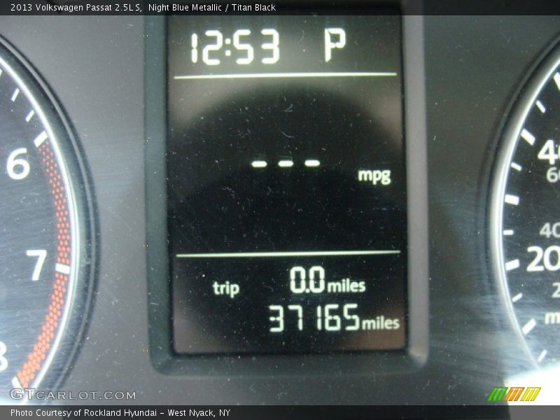 Night Blue Metallic / Titan Black 2013 Volkswagen Passat 2.5L S