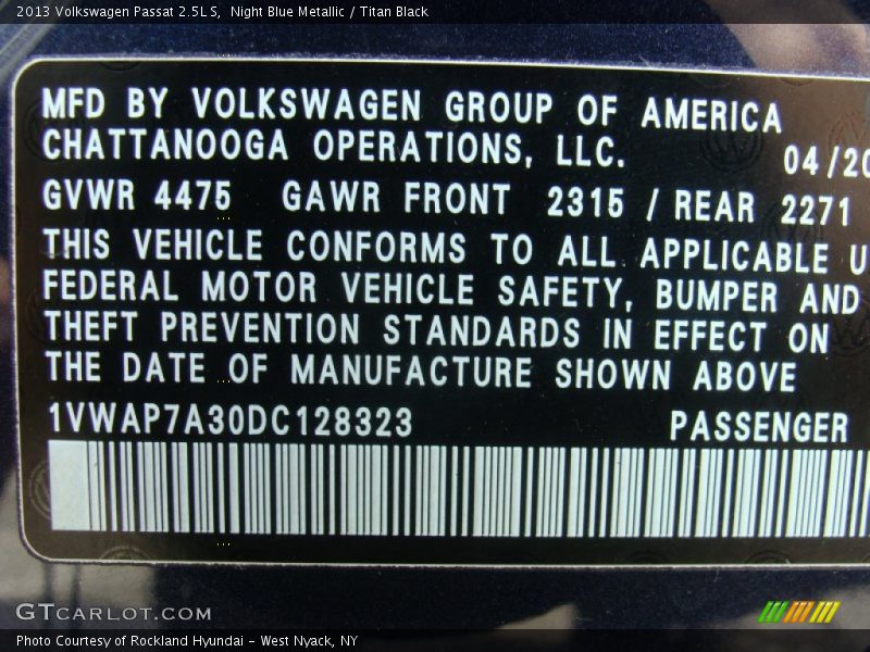 Night Blue Metallic / Titan Black 2013 Volkswagen Passat 2.5L S
