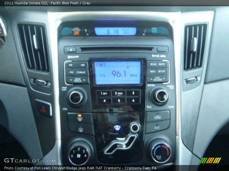 Pacific Blue Pearl / Gray 2011 Hyundai Sonata GLS