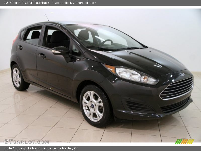 Tuxedo Black / Charcoal Black 2014 Ford Fiesta SE Hatchback