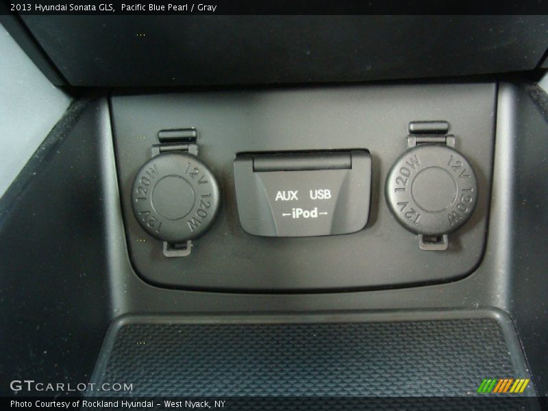 Pacific Blue Pearl / Gray 2013 Hyundai Sonata GLS