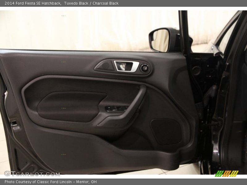 Tuxedo Black / Charcoal Black 2014 Ford Fiesta SE Hatchback