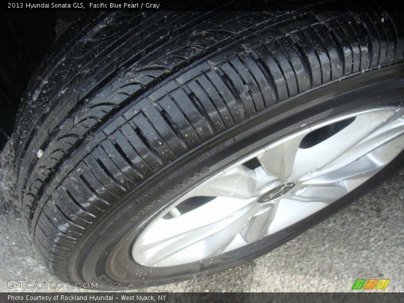 Pacific Blue Pearl / Gray 2013 Hyundai Sonata GLS