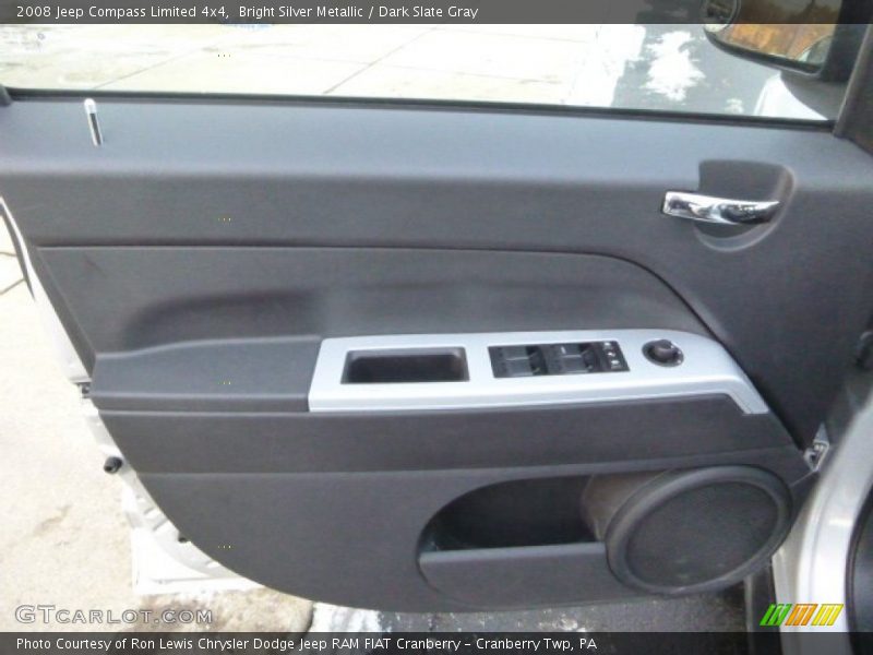 Bright Silver Metallic / Dark Slate Gray 2008 Jeep Compass Limited 4x4