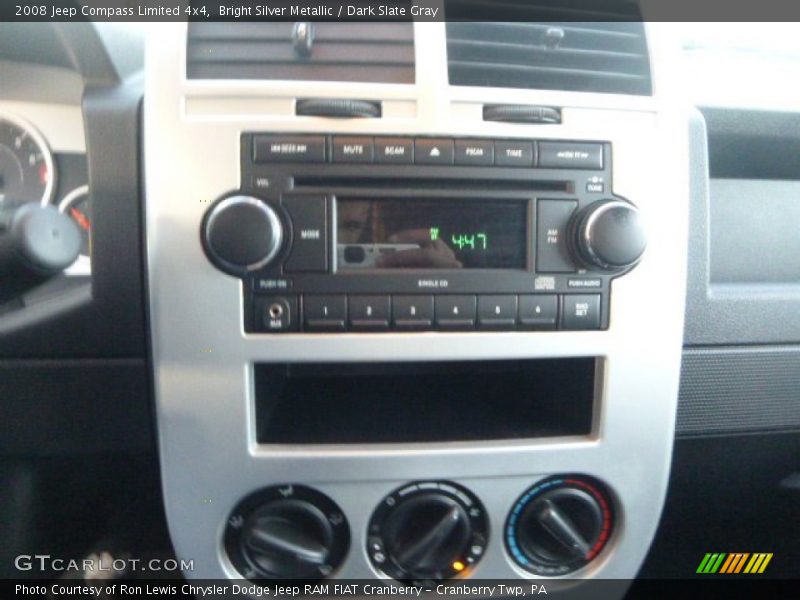 Bright Silver Metallic / Dark Slate Gray 2008 Jeep Compass Limited 4x4