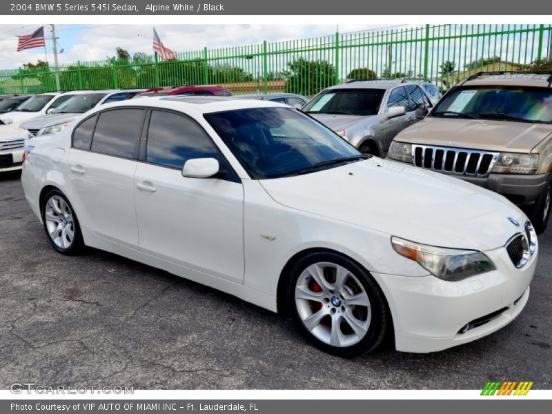 Front 3/4 View of 2004 5 Series 545i Sedan