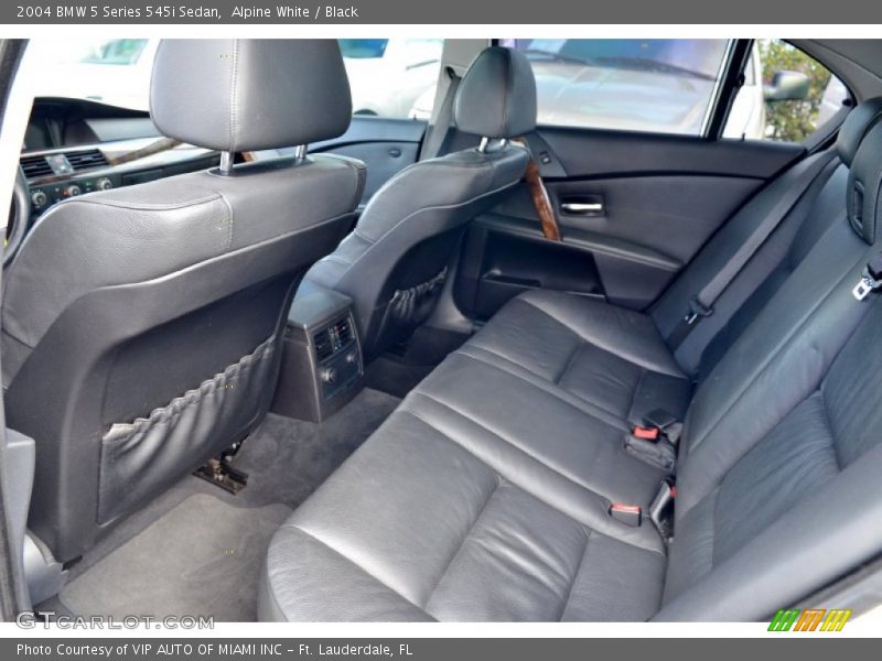 Alpine White / Black 2004 BMW 5 Series 545i Sedan