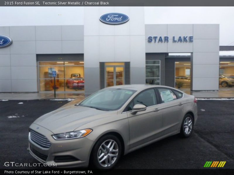 Tectonic Silver Metallic / Charcoal Black 2015 Ford Fusion SE
