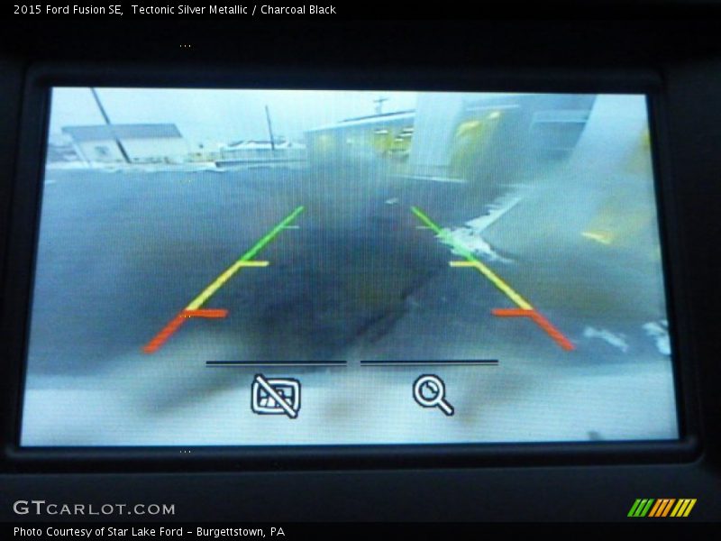 Tectonic Silver Metallic / Charcoal Black 2015 Ford Fusion SE