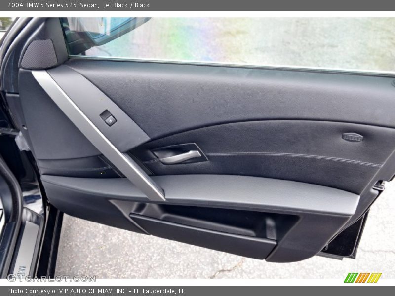Jet Black / Black 2004 BMW 5 Series 525i Sedan