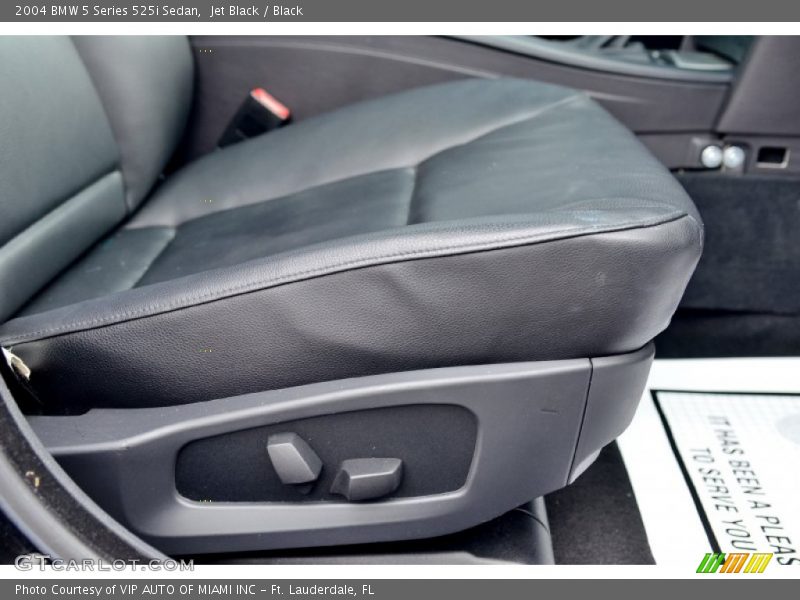 Jet Black / Black 2004 BMW 5 Series 525i Sedan