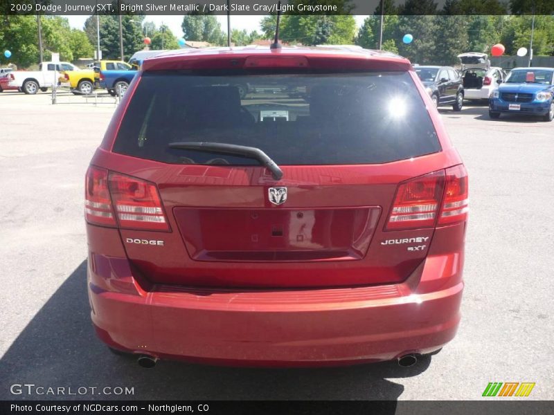Bright Silver Metallic / Dark Slate Gray/Light Graystone 2009 Dodge Journey SXT