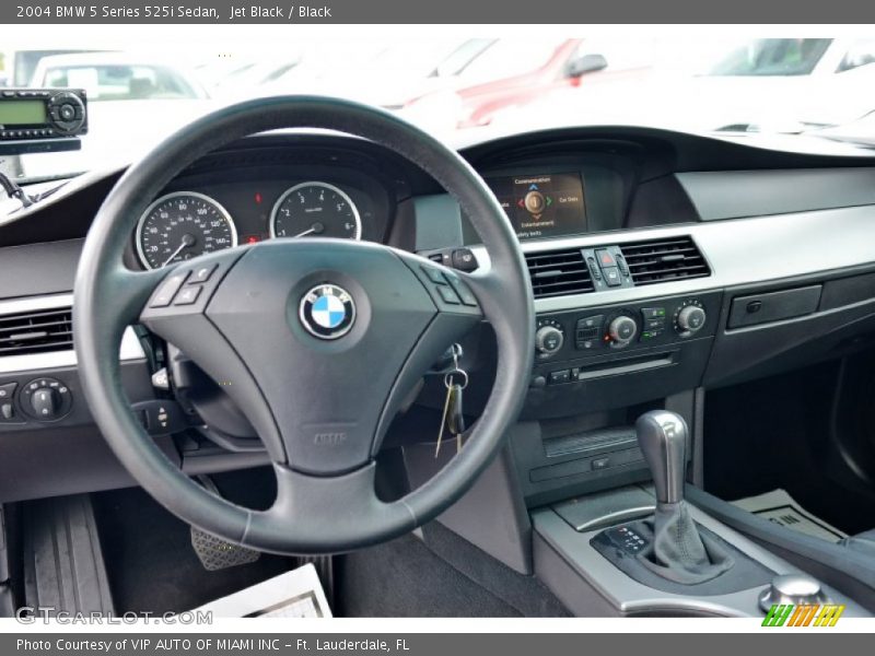 Jet Black / Black 2004 BMW 5 Series 525i Sedan