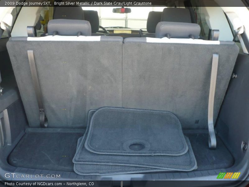 Bright Silver Metallic / Dark Slate Gray/Light Graystone 2009 Dodge Journey SXT