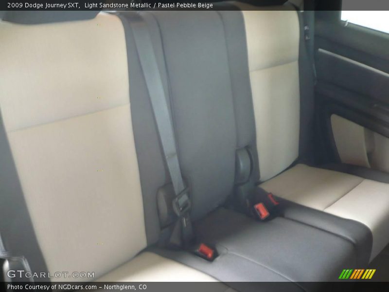 Light Sandstone Metallic / Pastel Pebble Beige 2009 Dodge Journey SXT