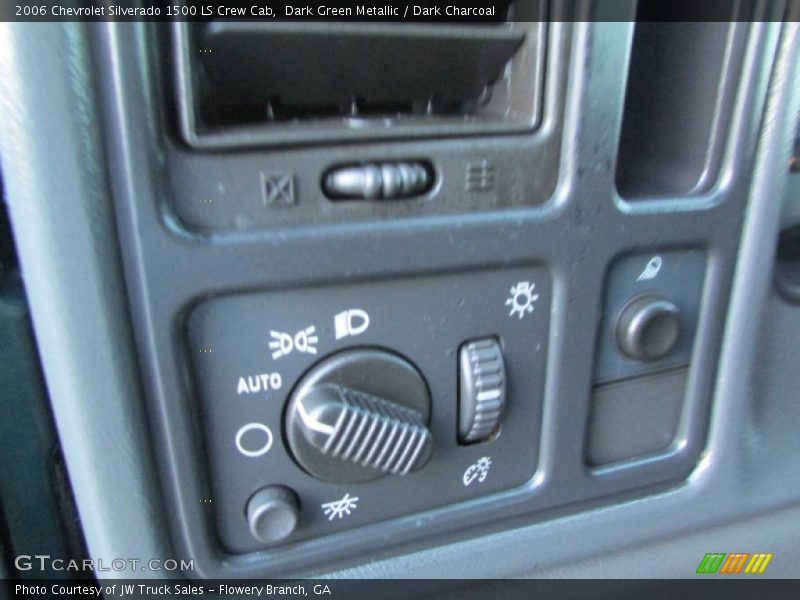 Dark Green Metallic / Dark Charcoal 2006 Chevrolet Silverado 1500 LS Crew Cab