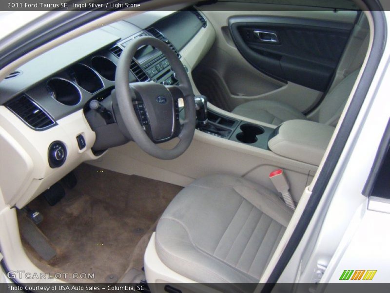 Ingot Silver / Light Stone 2011 Ford Taurus SE