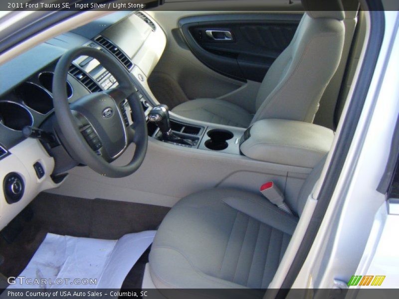 Ingot Silver / Light Stone 2011 Ford Taurus SE