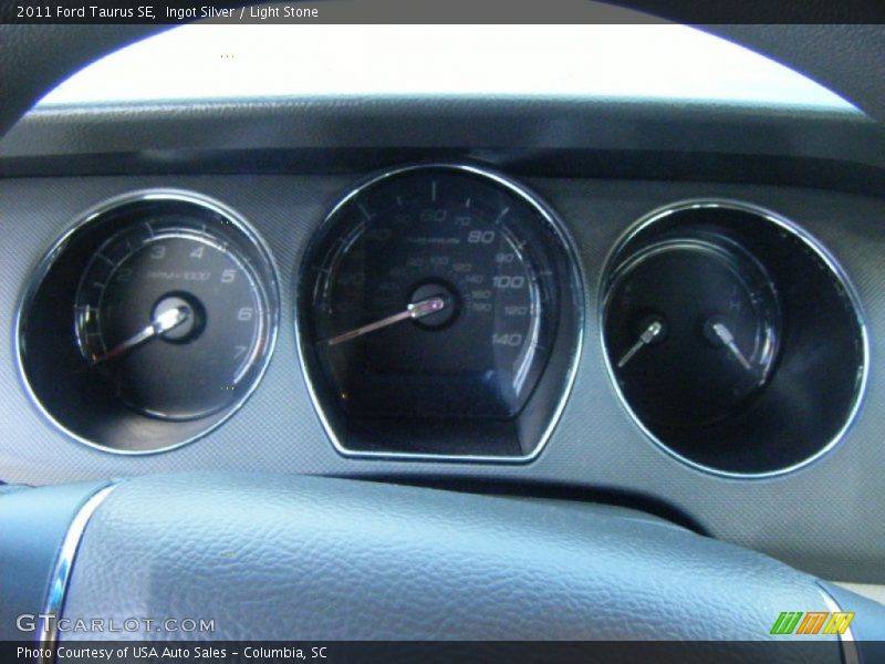 Ingot Silver / Light Stone 2011 Ford Taurus SE