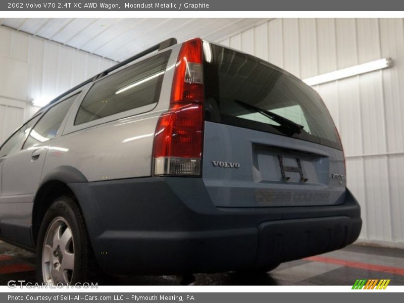 Moondust Metallic / Graphite 2002 Volvo V70 2.4T XC AWD Wagon