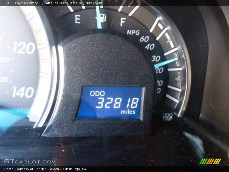 Attitude Black Metallic / Black/Ash 2012 Toyota Camry SE